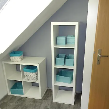 Amazing In With 2 Bedrooms Apartment